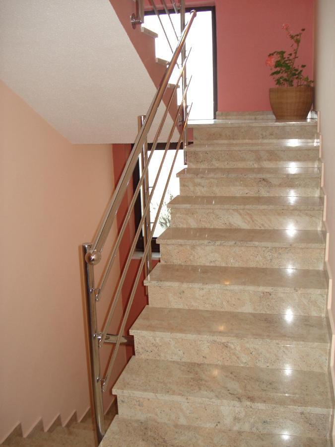 Apartments Villa Angela Кърк Екстериор снимка