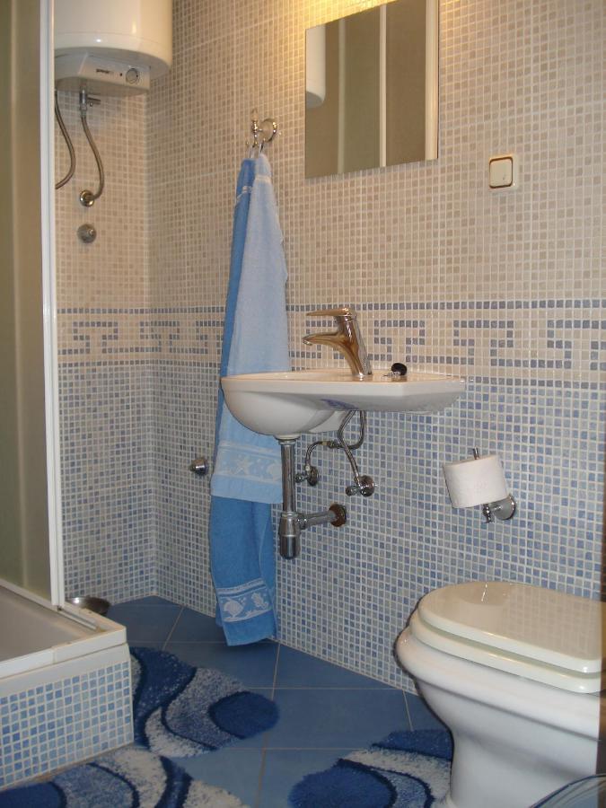 Apartments Villa Angela Кърк Стая снимка